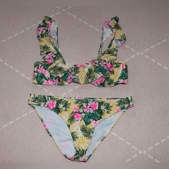 Cabana Del Sol Other - Cabana del Sol Women’s Floral Ruffle Bikini Set Large Summer Bathing Suit